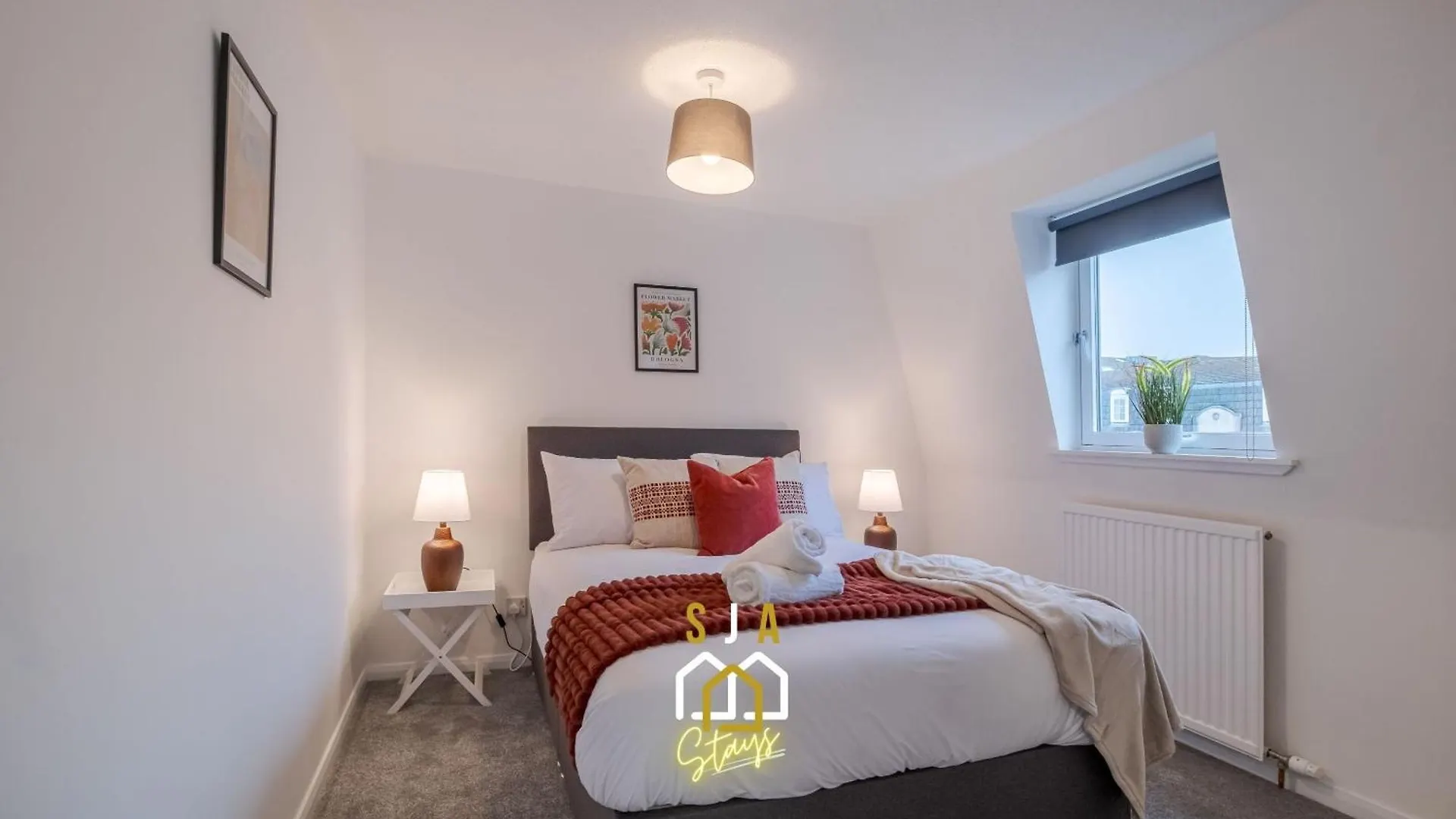 Hardgate Hideaway - Sja Stays - 2 Bed Apartment Aberdeen