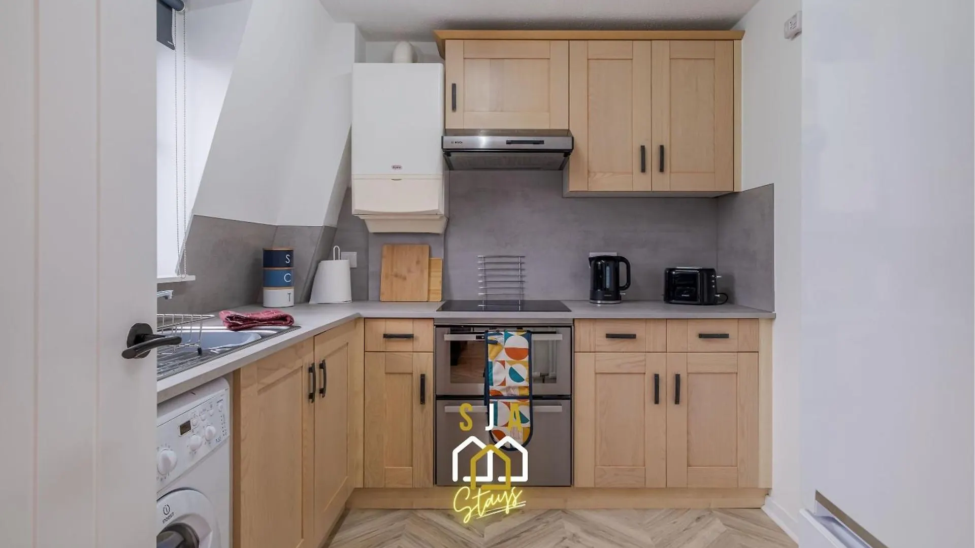 Hardgate Hideaway - Sja Stays - 2 Bed Apartment Aberdeen
