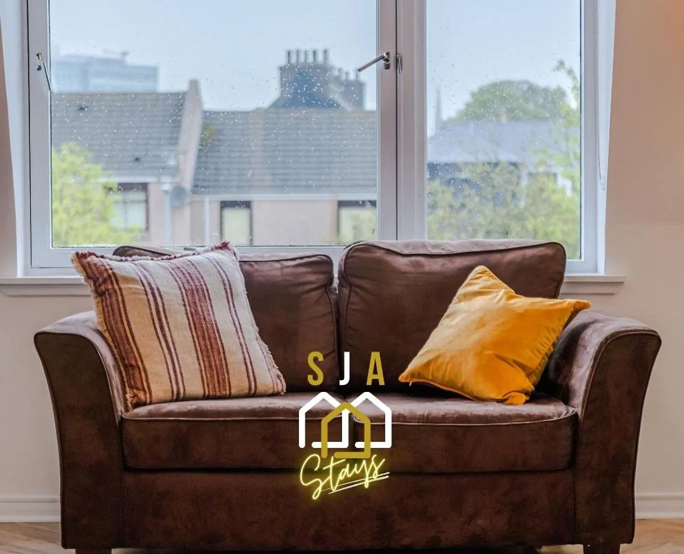 Hardgate Hideaway - Sja Stays - 2 Bed Apartment Aberdeen